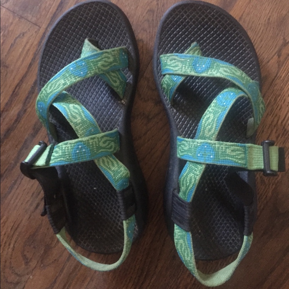 Women’s Chacos! Blue/Green design